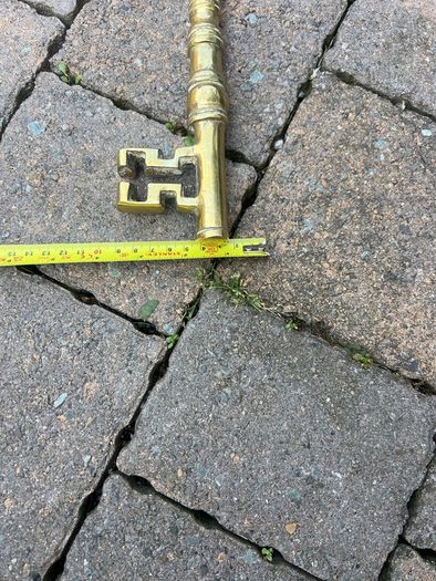 brass decor