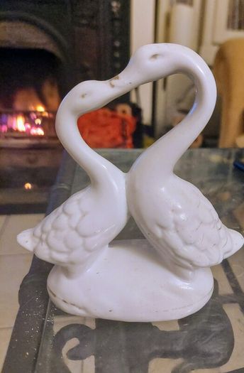 Ornament - Pair of Swans