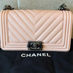 Women caviar leather handbag