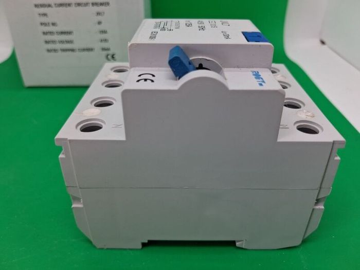 Postage - Circuit Breaker 125A 30mA 4P 230v - 415v