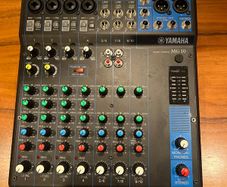 Yamaha MG10 mixer