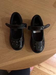 clarks girls shoes size 7f