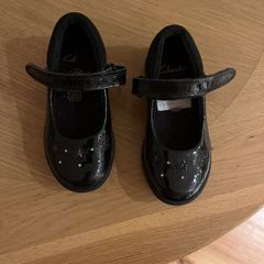 clarks girls shoes size 7f