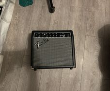 Fender Frontman 20G amp