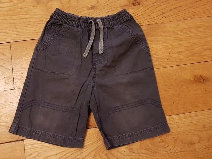 Age 4-5 Navy Blue Shorts