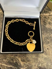 Gold tone bracelet