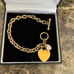 Gold tone bracelet