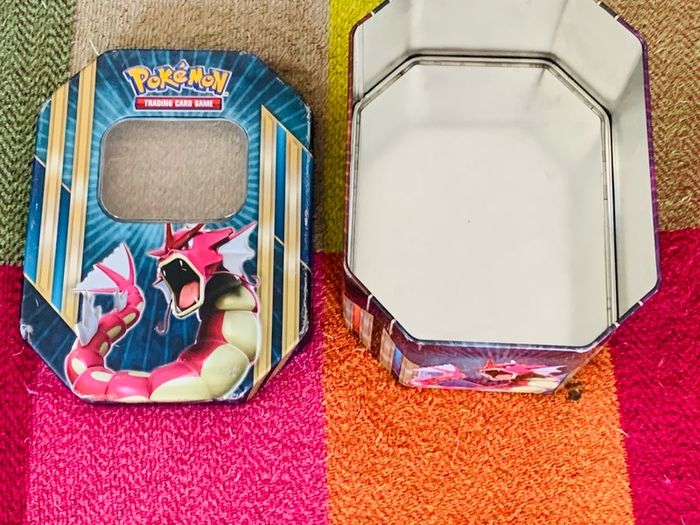 20 Pokemon Cards,Game & Tin