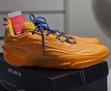 Way of Wade Ultra V2 " Orange NYKnicks "