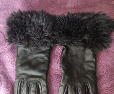 Black Faux Leather Gloves with Faux Fur Cuff Size Small