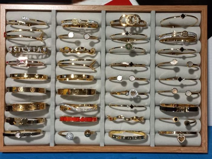 bracelets