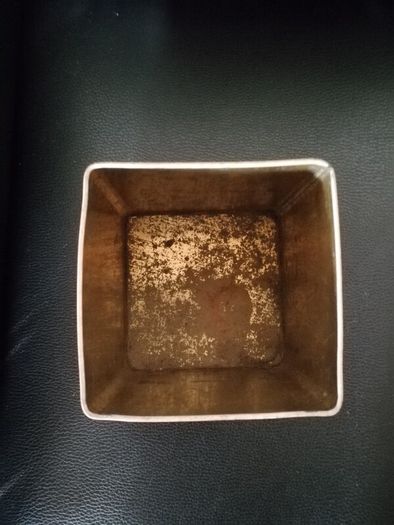 vintage biscuit tin