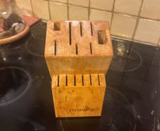 Knife block