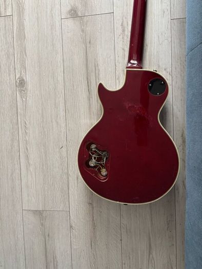 Red Pearl guitar