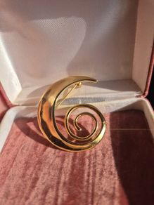 Vintage Irish Brooch