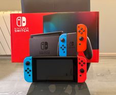 Nintendo Switch 1st Edition - Complete in Box - Red/Blue Joy-Cons