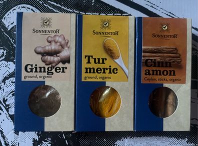 Turmeric ginger Ceylon cinnamon organic spices superfood
