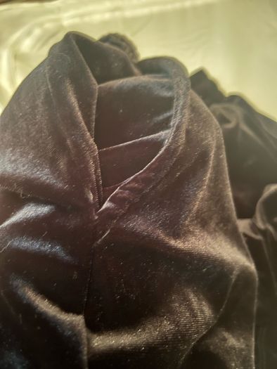 New pieces black velvet shorts size M
