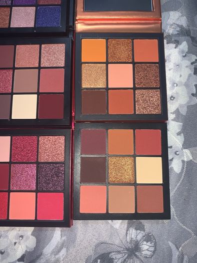 Huda beauty obsession eye shadow palette