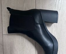 boots brand new Anna Field