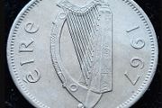 [#121] - Ireland 1967 | Irish 6p | Six Pence | Wolfhound | KM.13a | UNC