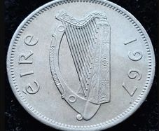 [#121] - Ireland 1967 | Irish 6p | Six Pence | Wolfhound | KM.13a | UNC