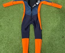 wet suit kids size age 11-12 never worn