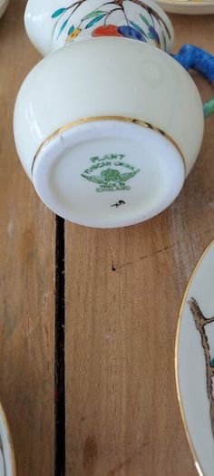 Stunning Vintage Expresso Coffee Cups, Saucers, Sugar Bowl and Milk Jug.