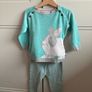 6 sets girls top and trousers sets Image 4