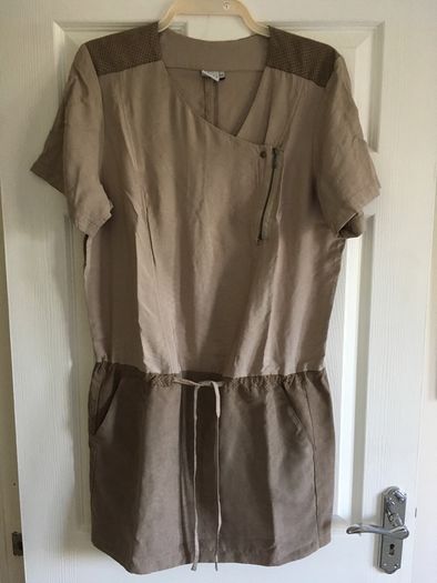 Captain Tortue dress
