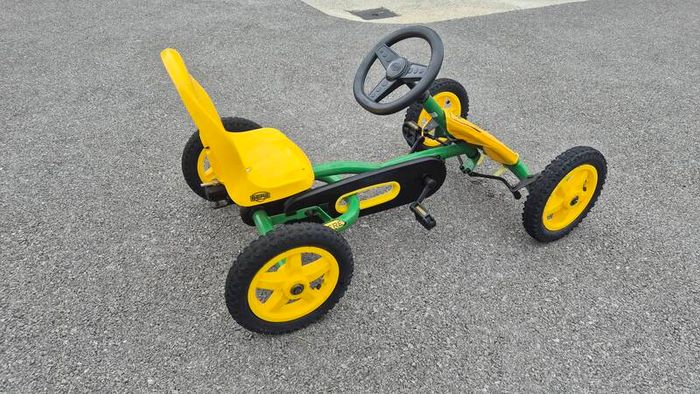 BERG Buddy John Deere Go Kart + BERG Trailer