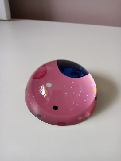 Paper weight