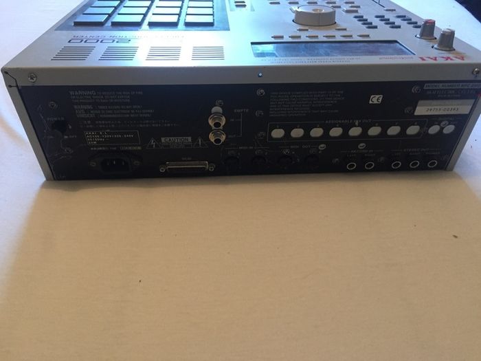 AKAI MPC 2000  // USB Emulator, 64mb Ram for parts