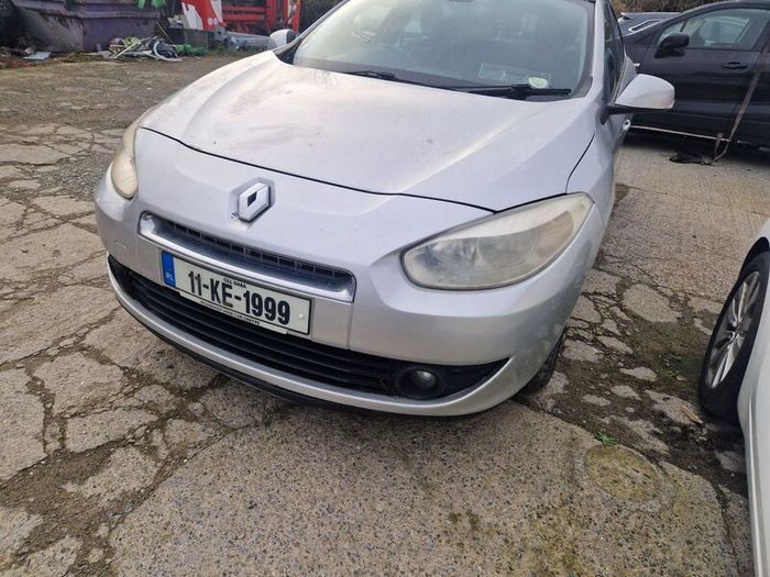 Renault fluence 2011 parts