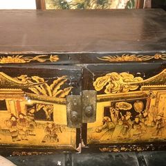 Antique hand painted Chinese chest