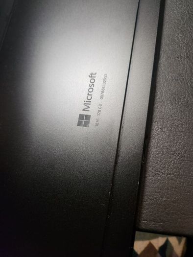 Microsoft Surface Pro X (SQ1)