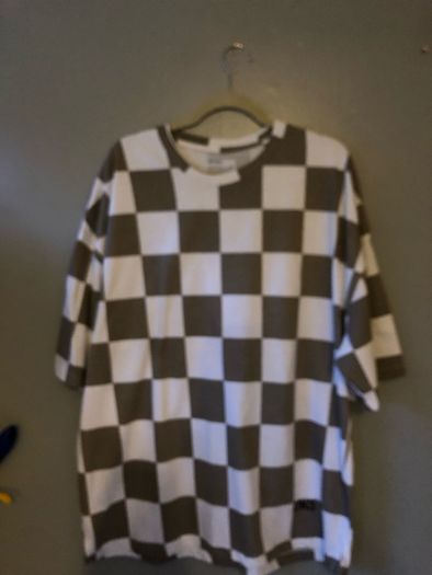 Mens teeshirt size XL