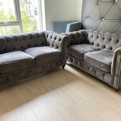 Classic Chesterfield Sofas