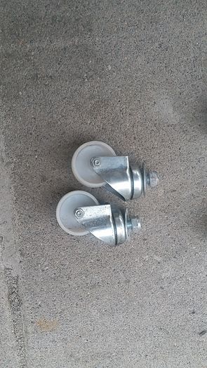 set  4 casters 2 have stops on them