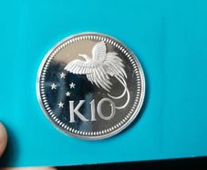 1975 Papua New Guinea Silver Proof 10 Kina Coin