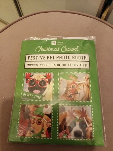 Pet themed christmas props