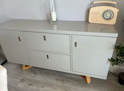 Sideboard