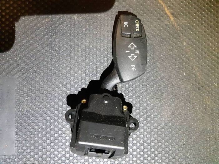 Bmw E60 E61 E63 E64 2005-2010 5 6 Series Indicator Stalk Indicator Arm Switch