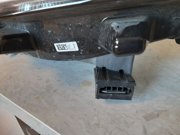 Vw ID4 Drivers Side LED Headlight