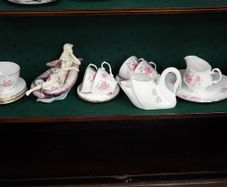 Duchess Pink Roses Bone China Tea Service (21 pcs / 6 persons)