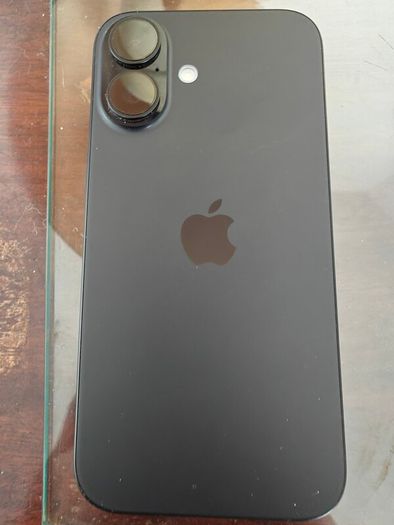 iPhone 16