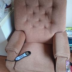 Recliner armchair