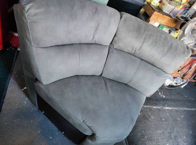 Free corner of L couch