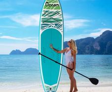 Feath-R-Lite paddle board