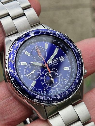 Watch Seiko Pilot Chronograph.